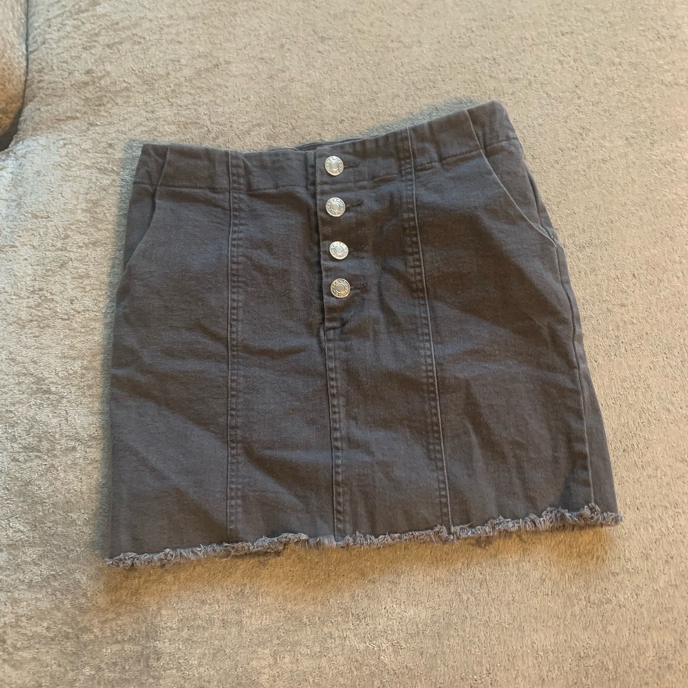 Newbury Kustom gray skirt size small